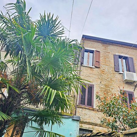 Ama Ferrara Apartment Екстериор снимка